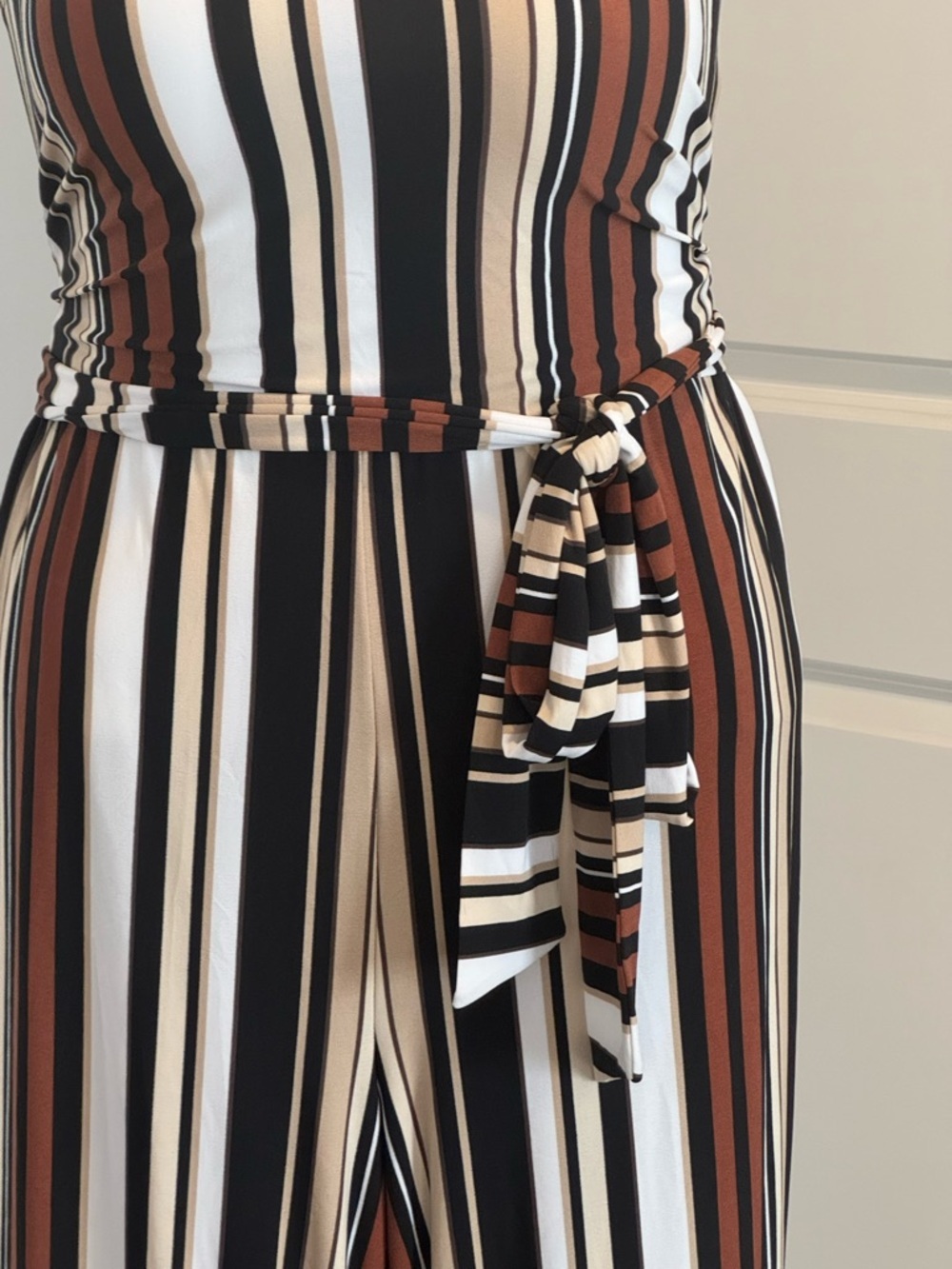 New York and Co. black brown, white tan striped one shoulder jumpsuit pockets XL - Picture 6 of 10